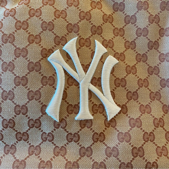 Gucci Backpack with NY Yankees patch - Picture 6 of 15